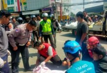 Pengendara sepeda motor perempuan berusia 64 tahun dilaporkan meninggal dunia setelah mengalami kecelakaan lalu lintas
