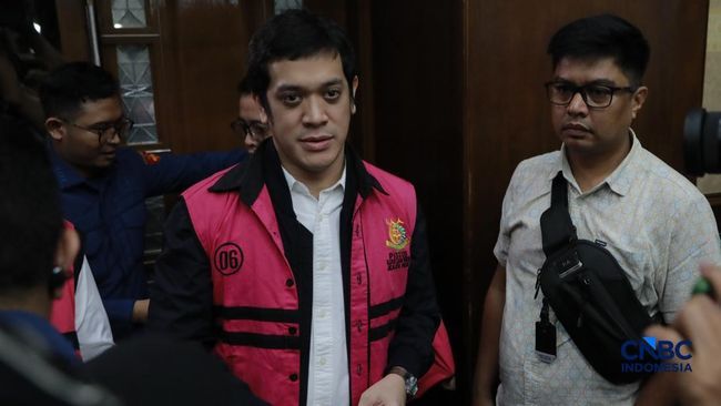 Muhammad Kerry Adrianto Riza jalani sidang vonis
