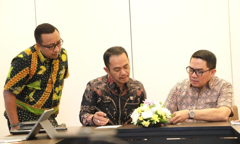 Wali Kota Samarinda, Andi Harun saat melakukan kunjungan ke Kementerian Dalam Negeri (Kemendagri)