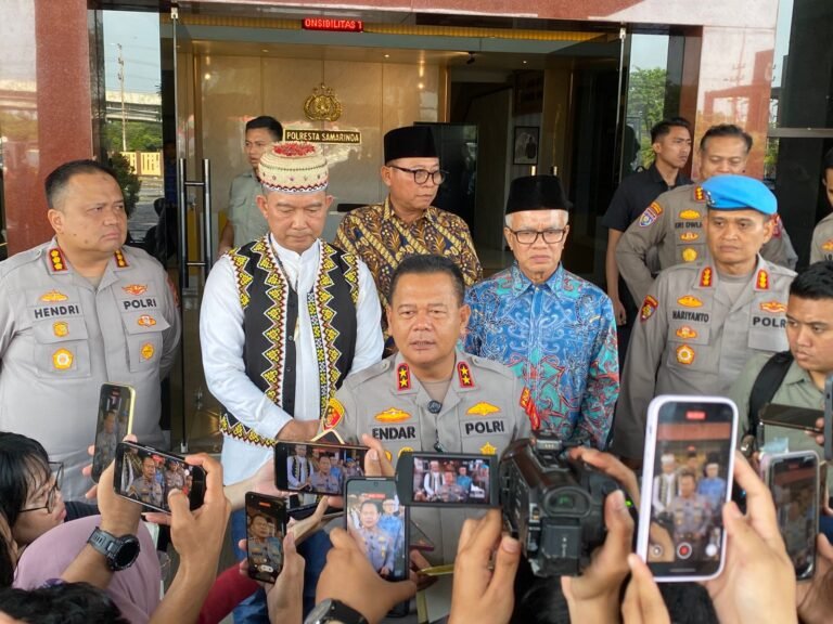 Kapolda Kaltim, Irjen Pol Endar Priantoro yang dijumpai awak media dan menjelaskan terkait pengamanan aksi di tanggal 21 April mendatang. (IST)