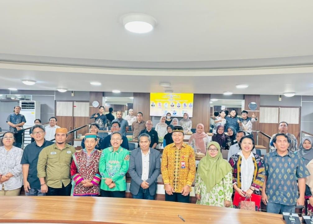 Kegeiatan diskusi publik Fakultas Hukum Universitas Mulawarman (FH Unmul) bersama Badan Registrasi Wilayah Adat (BRWA) Kalimantan Timur–Kalimantan Utara