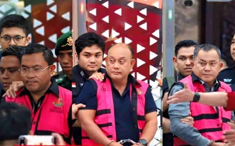 Mantan Kepala Badan Gizi Nasional (BGN) Dadan Hindayana serta dua eks Wakil Kepala BGN, Sony Sonjaya dan Lodewyk Pusung yang kini jadi tersangka kasus kurupsi