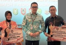 Pemerintah Kota Samarinda kembali menorehkan capaian dalam ajang Apresiasi Kinerja Pemerintah Daerah Berprestasi 2026 Batch II Regional Kalimantan