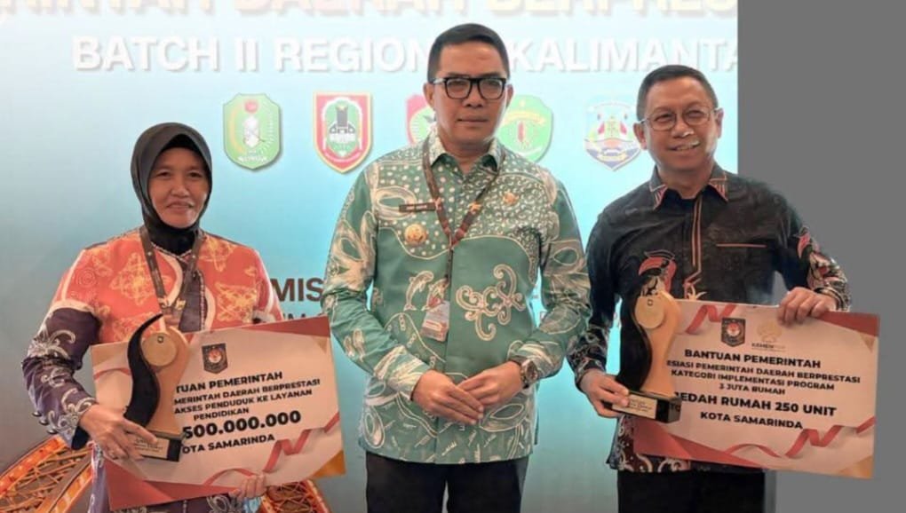Pemerintah Kota Samarinda kembali menorehkan capaian dalam ajang Apresiasi Kinerja Pemerintah Daerah Berprestasi 2026 Batch II Regional Kalimantan