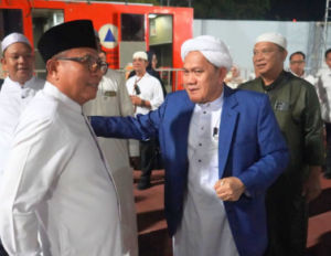 Saefuddin Zuhri Berbaur dengan 20 Ribu Jemaah dalam Kaltim Bershalawat XIV